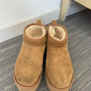 LAST DAY Make me an offer UGG ultra mini platform boots chestnut size 7